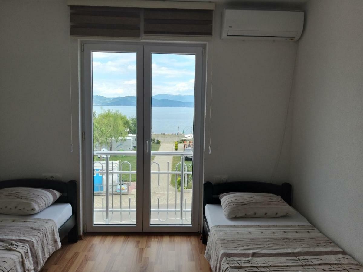Sunrise Hotel & Camping Struga Habitación foto